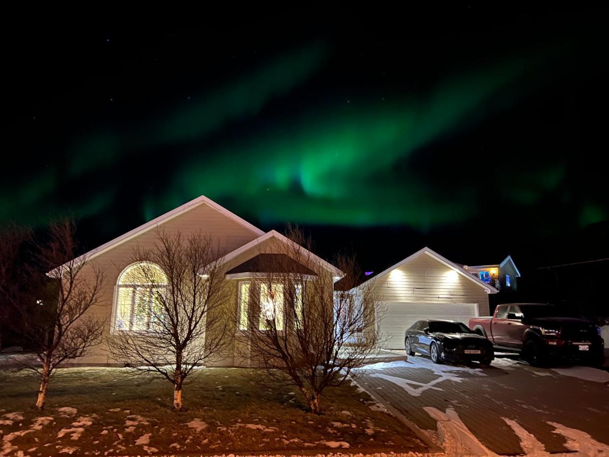4-Bedroom Villa With Private Gym And Hot-Tub Reykjavík Exterior foto